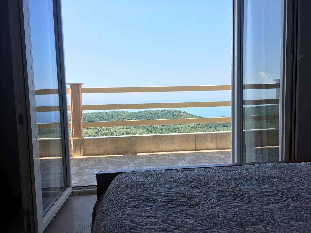 Vila Aleks Vuno Buitenkant foto